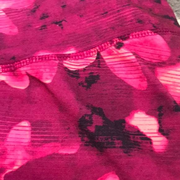 🏋🏼‍♀️ Bundle of Three Active Capris 🧘‍♀️ - Picture 4 of 4